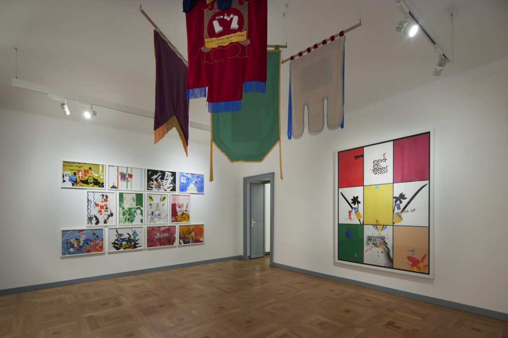 Allestimento fiera di Marinella Senatore